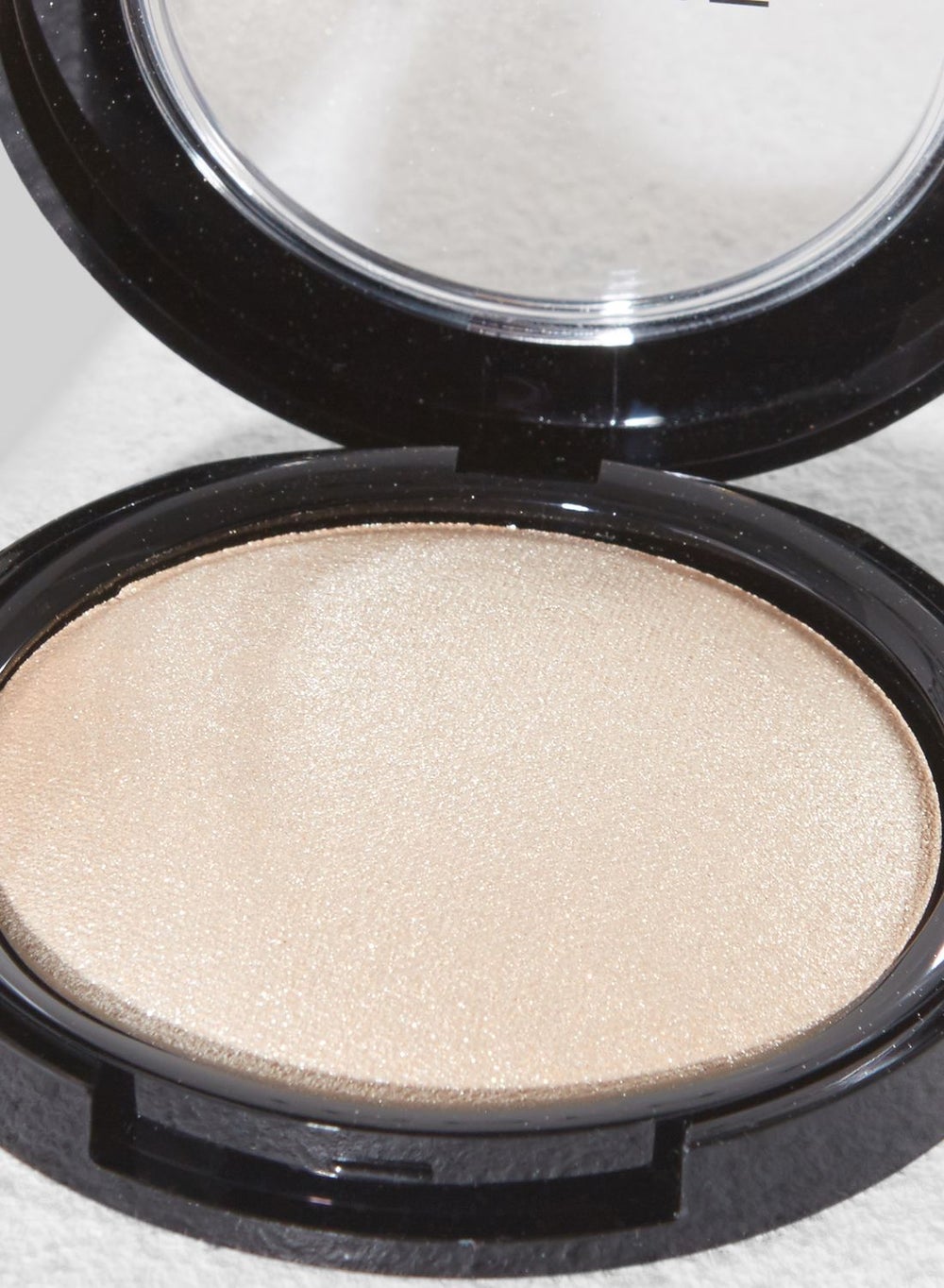 buy-inglot-soft-sparkler-highlighter-51_ilv