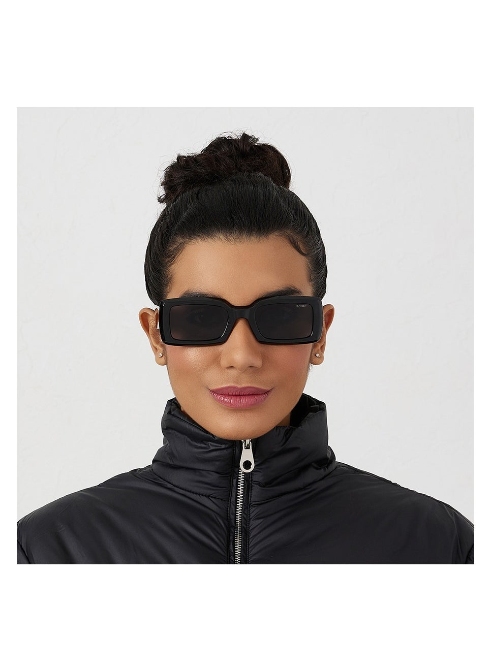 buy-blackout-blackout-zen-women-s-rectangle-sunglasses-with-uv400-protection-black-and-gray_mqm