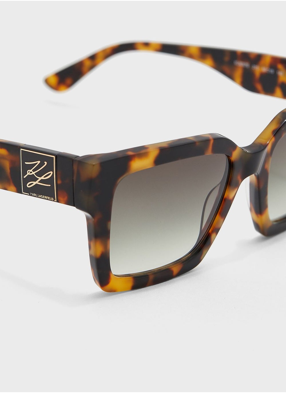 buy-karl-lagerfeld-wayfarer-sunglasses_2hu