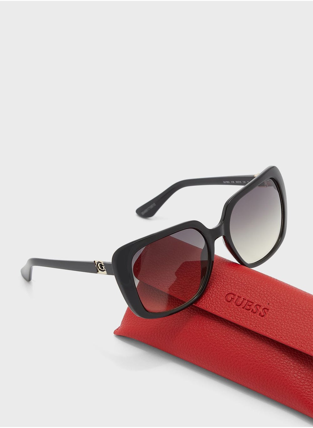 buy-guess-oversized-sunglasses_cdi