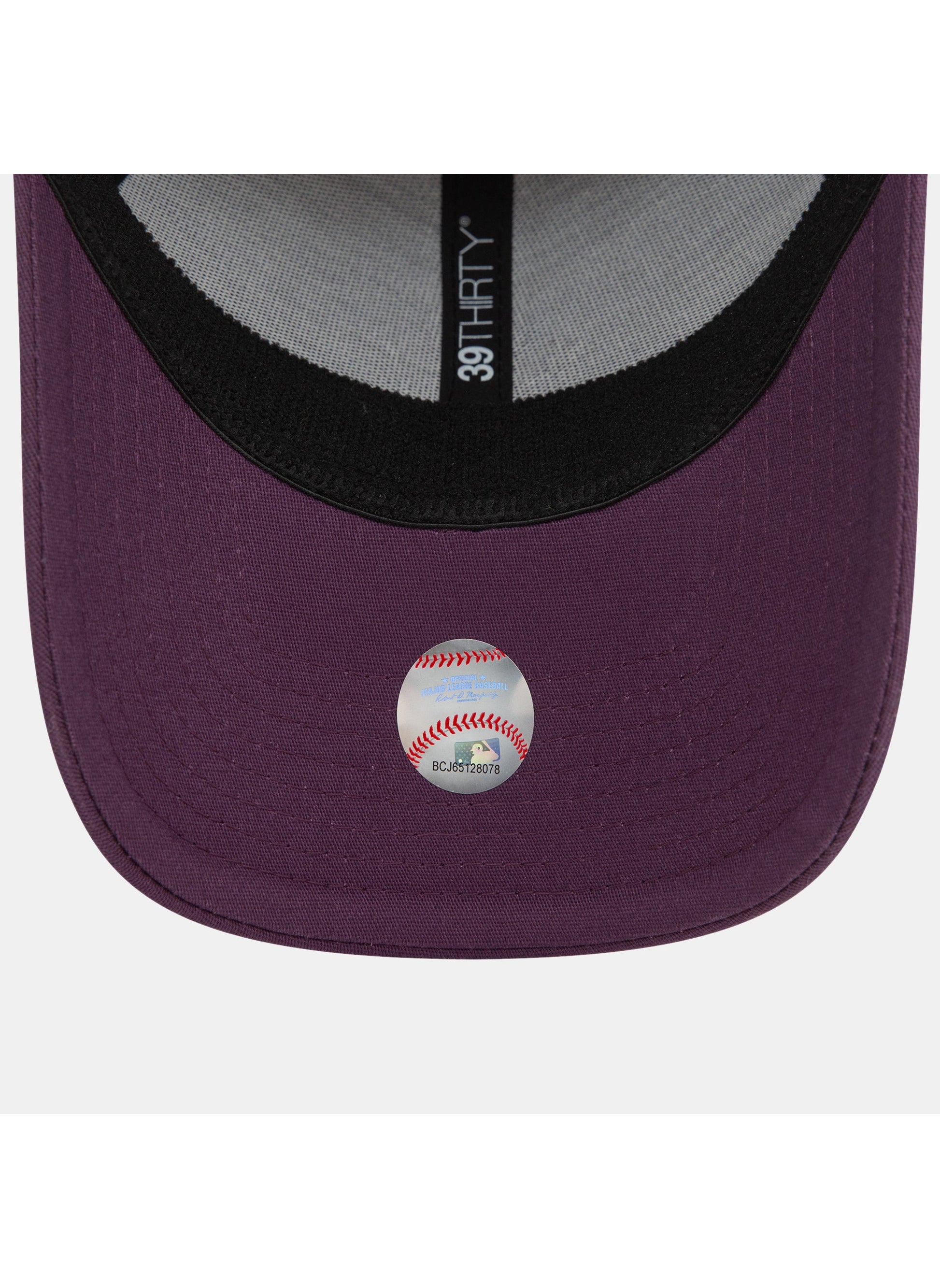 buy-new-era-men-s-mlb-new-york-yankees-league-essential-39thirty-cap_dxi