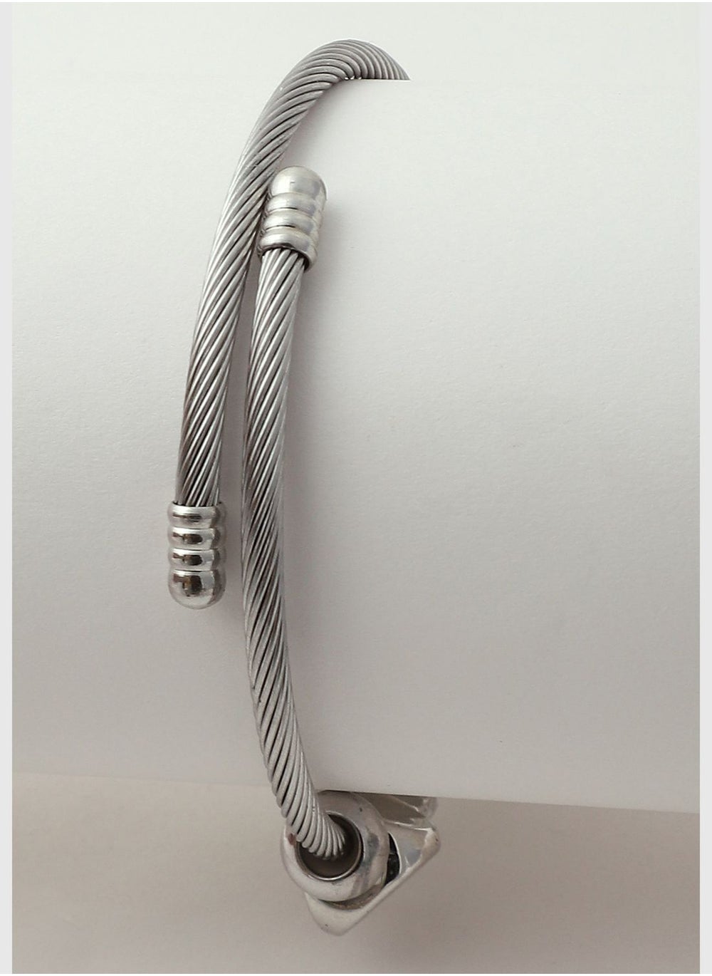 buy-sohi-silver-plated-designer-bracelet_0ee