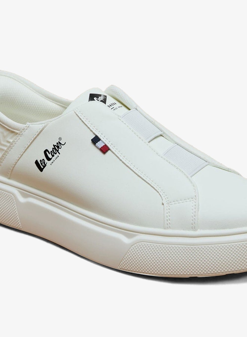 buy-lee-cooper-men-s-panelled-slip-on-low-ankle-sneakers_20e