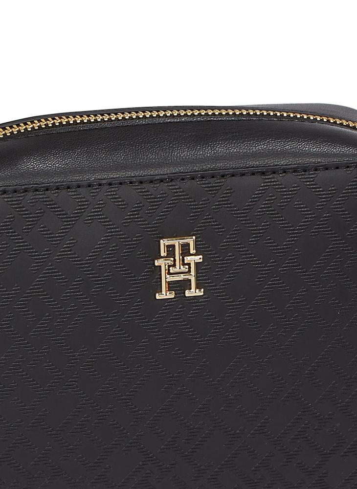 buy-tommy-hilfiger-camera-bag_z2w