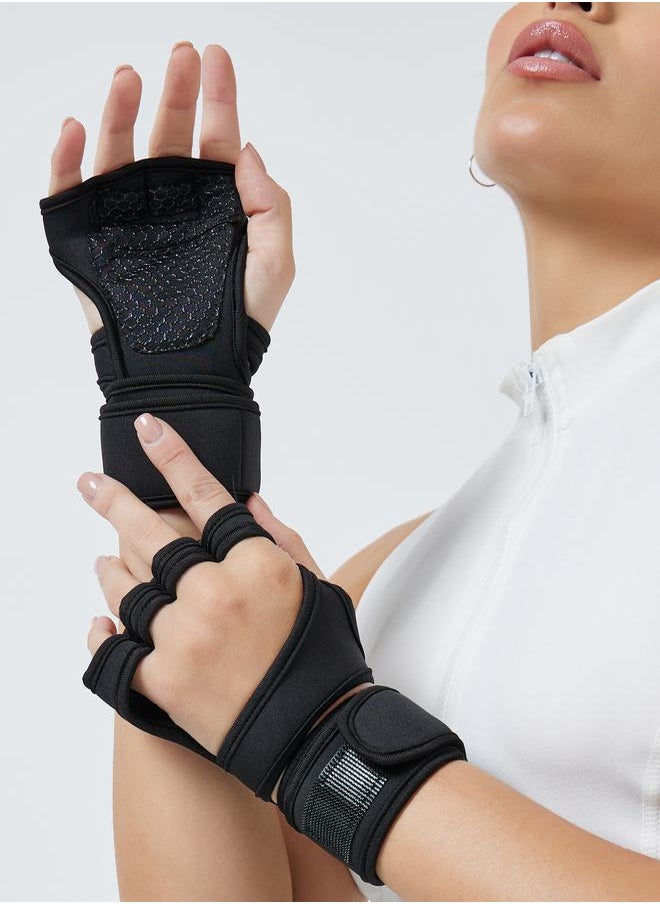 buy-styli-cushioned-weight-lifting-wrist-support-gloves_tfg