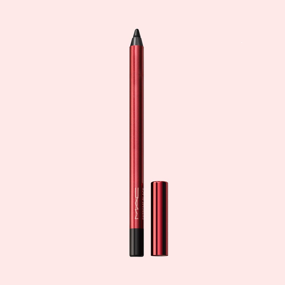 buy-mac-cosmetics-in-extreme-dimension-24hr-kajal-liner-extreme-black_0cl