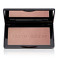 NEO-BRONZER: تألقي بلمسة برونزية طبيعية