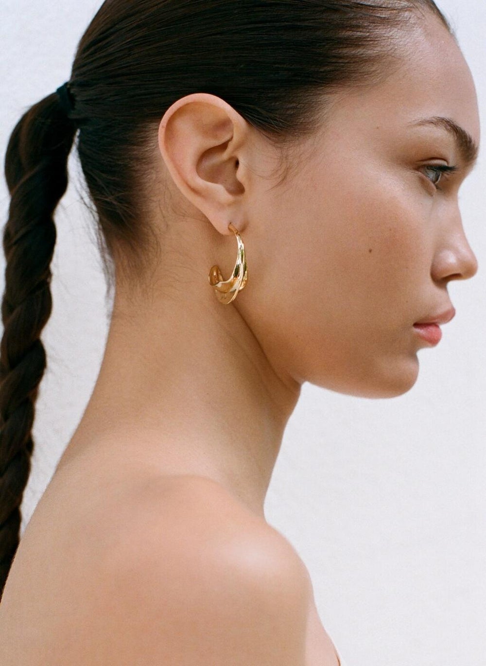 buy-mango-embossed-hoop-earrings_1ew