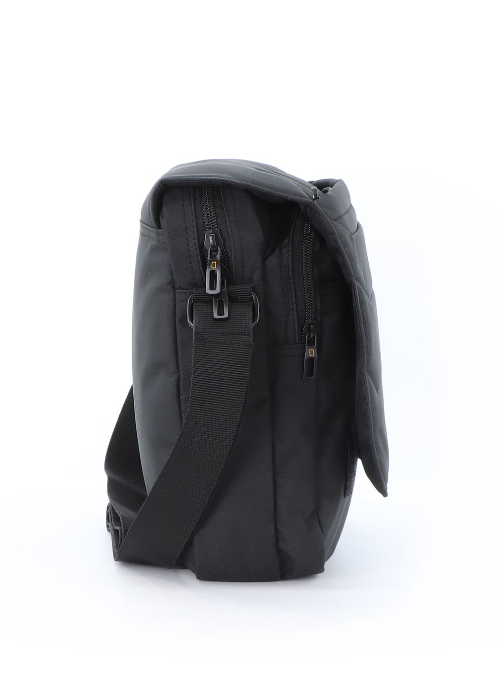 buy-national-geographic-national-geographic-pro-shoulder-bag-black-stylish-for-men-and-women-compact-and-versatile-portable-organizer-for-travel-business-university_1q8
