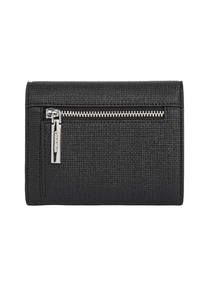 buy-calvin-klein-daily-medium-trifold-wallet_r6a