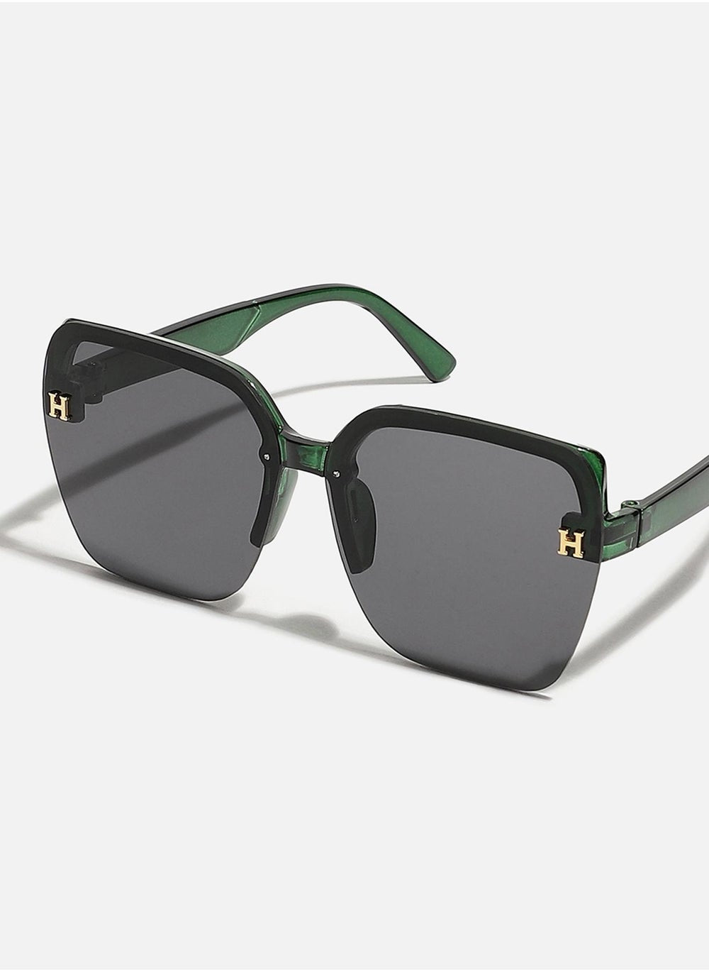 buy-haute-sauce-tinted-lens-black-green-frame-oversized-sunglass_v2u