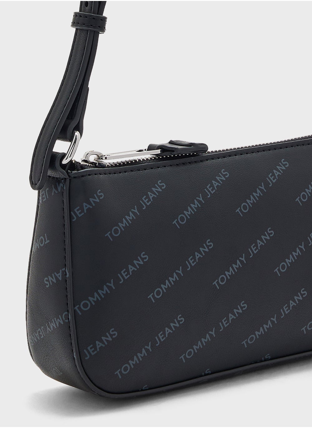 buy-tommy-jeans-zip-over-crossbody_a7m