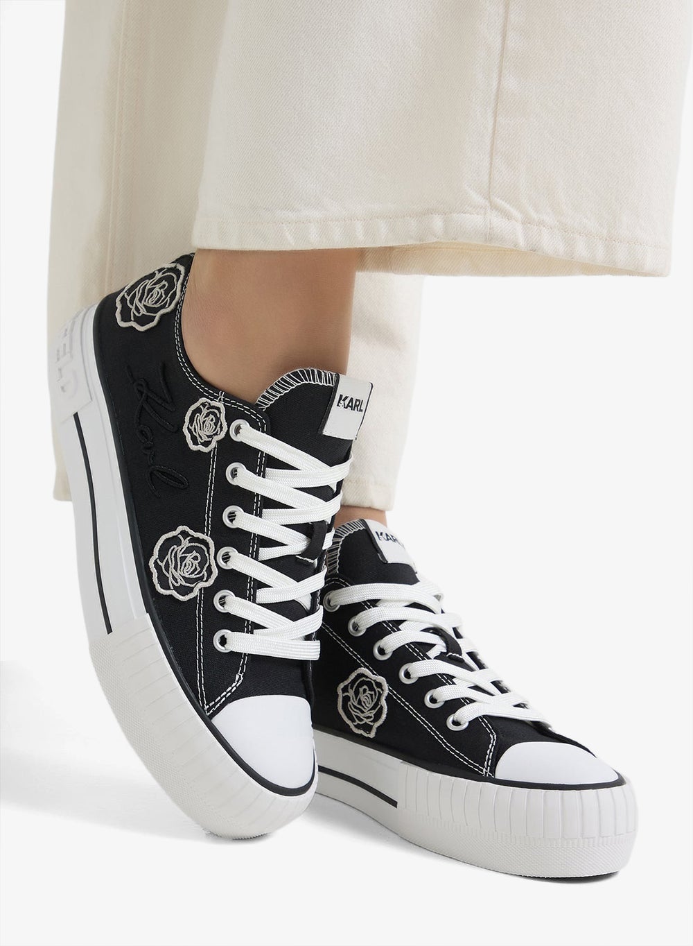 buy-karl-lagerfeld-kampus-max-applique-flora-lo_gob