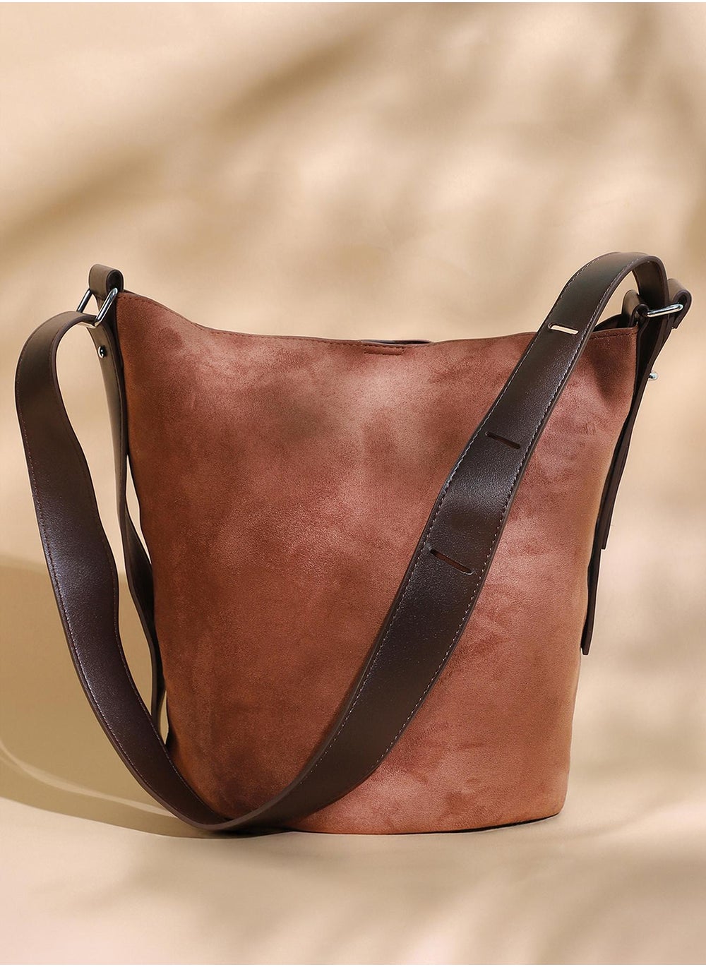 buy-haute-sauce-solid-zip-lock-regular-suede-hand-bag-for-women_jj8