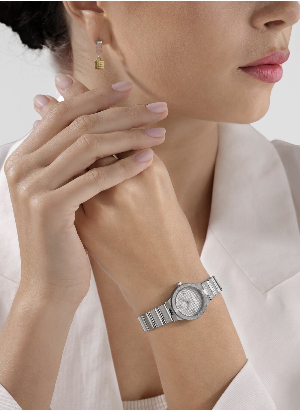 buy-guy-laroche-sacha-watch-for-women-with-silver-stainless-steel-bracelet-25-mm-5-atm_uek