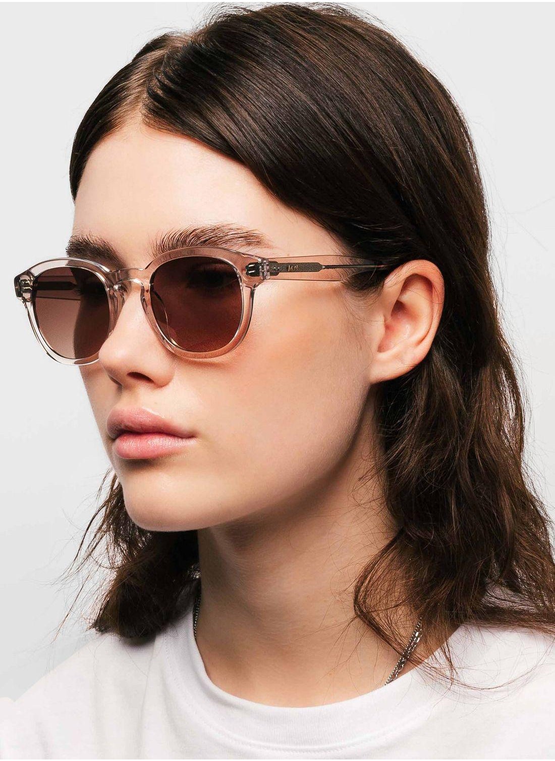 buy-messyweekend-bille-1-wayfarers-sunglasses_4z0