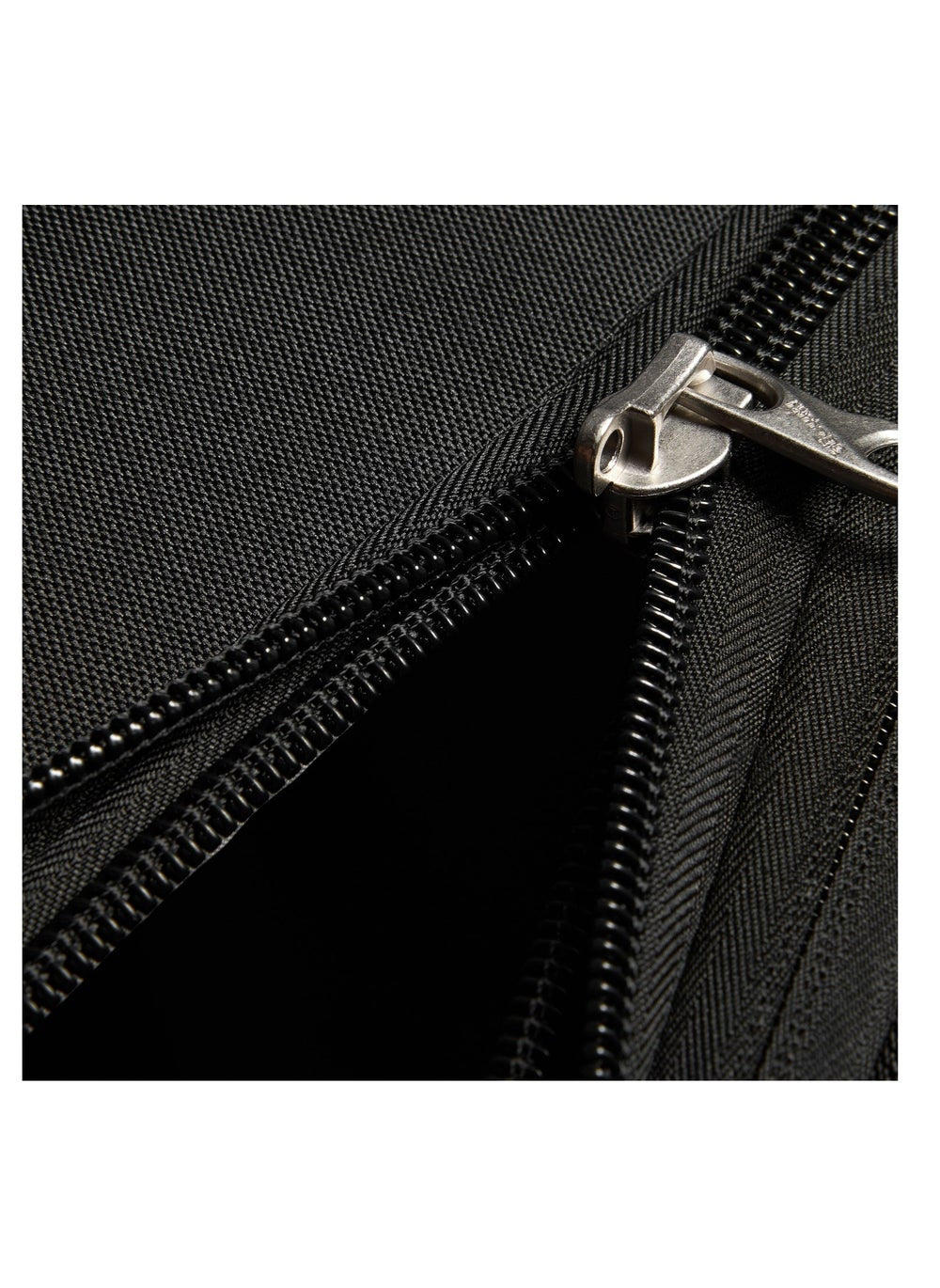 buy-delsey-paris-pin-up-6-68cm-softcase-4-double-wheel-expandable-check-in-trolley-case-black-00343081100_83i
