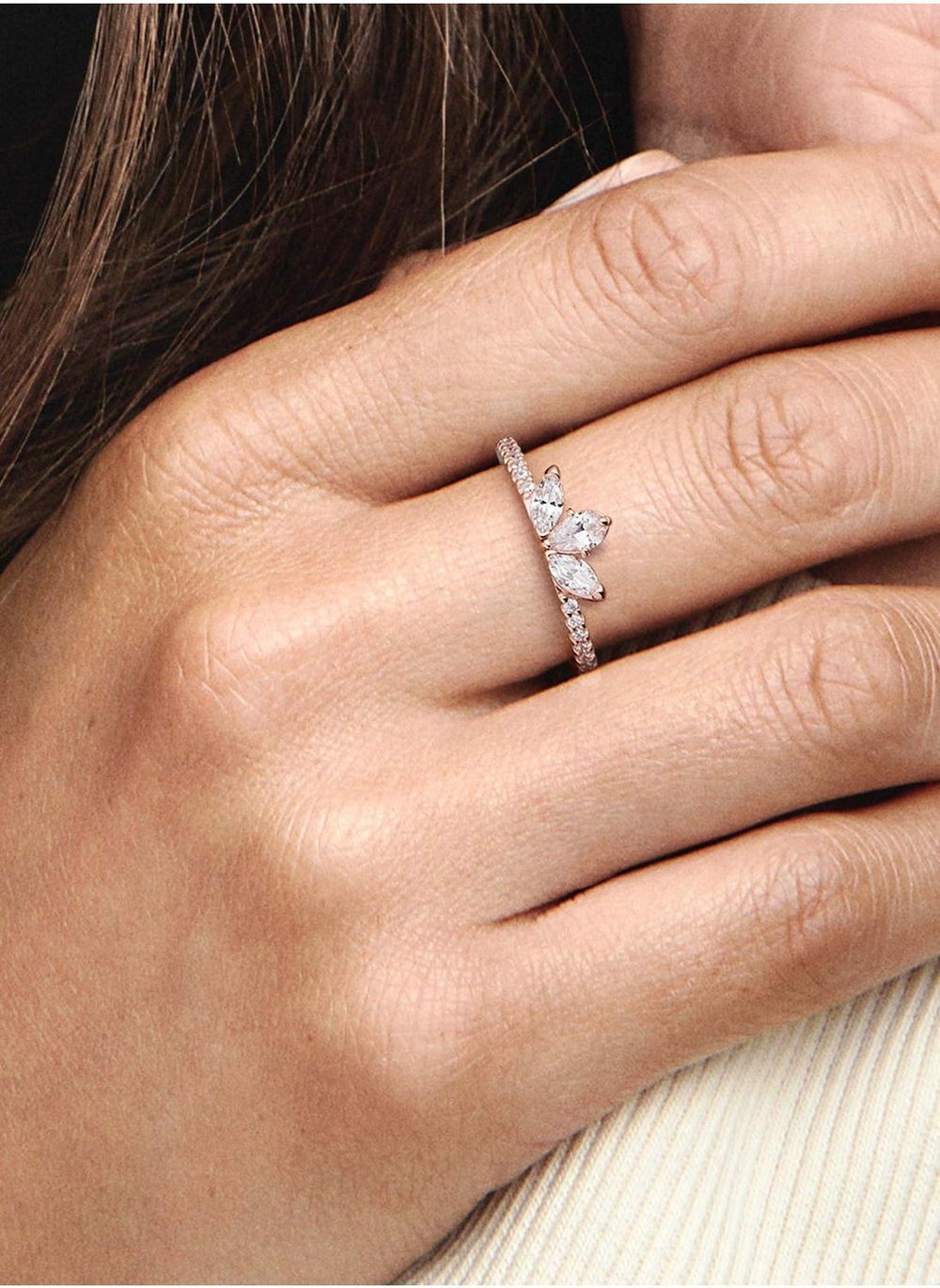 buy-pandora-sparkling-herbarium-cluster-ring_irx