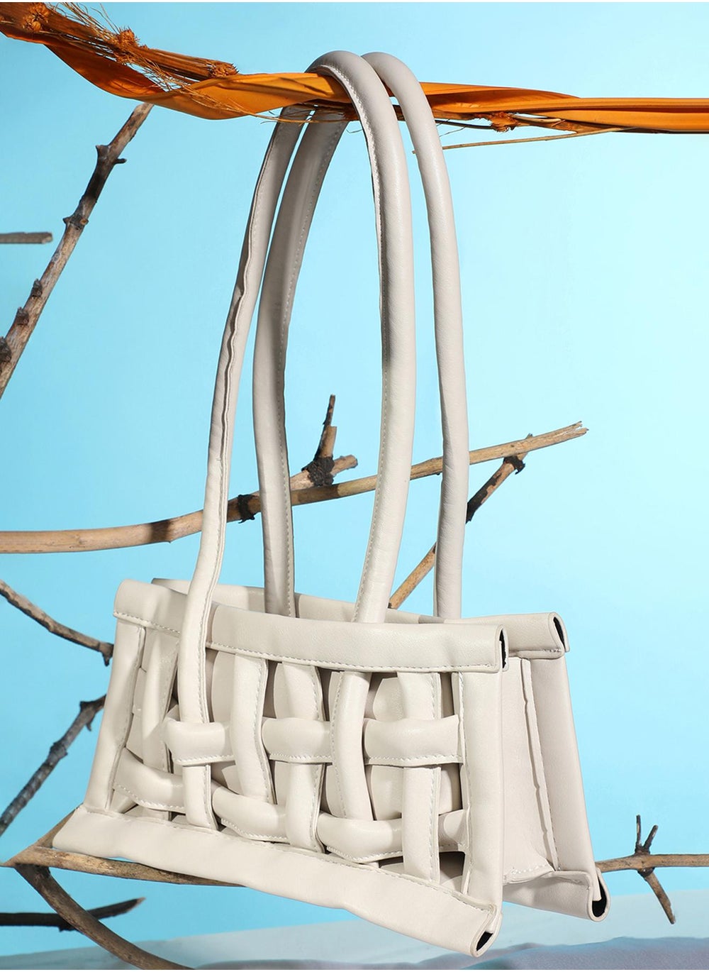 buy-haute-sauce-fiona-white-handbag_ecw