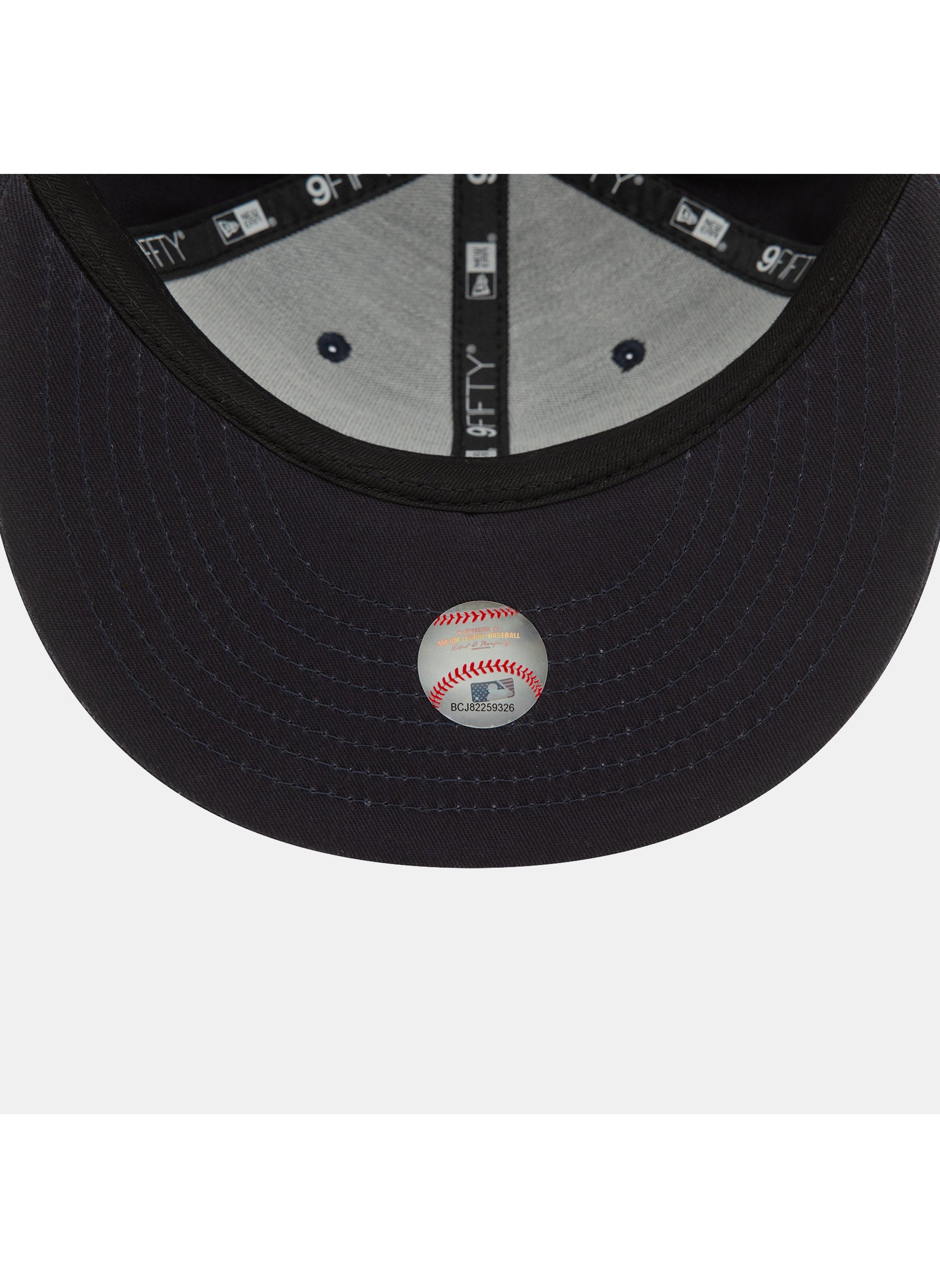 buy-new-era-men-s-mlb-new-york-yankees-wordmark-patch-9fifty-cap_rtw