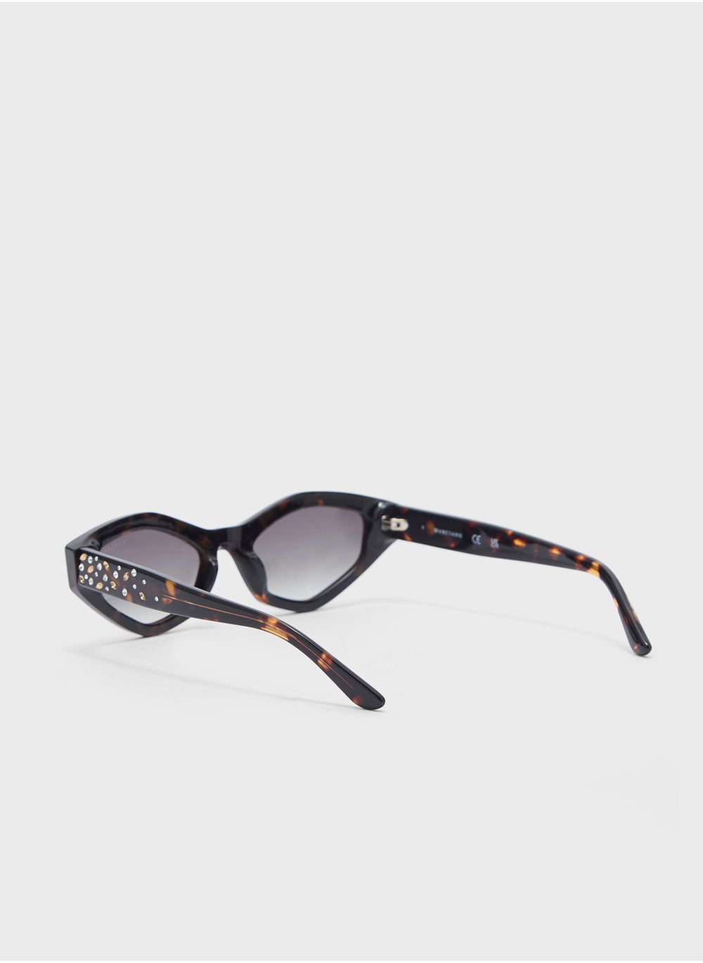 buy-guess-wayfarers-sunglasses_a0n