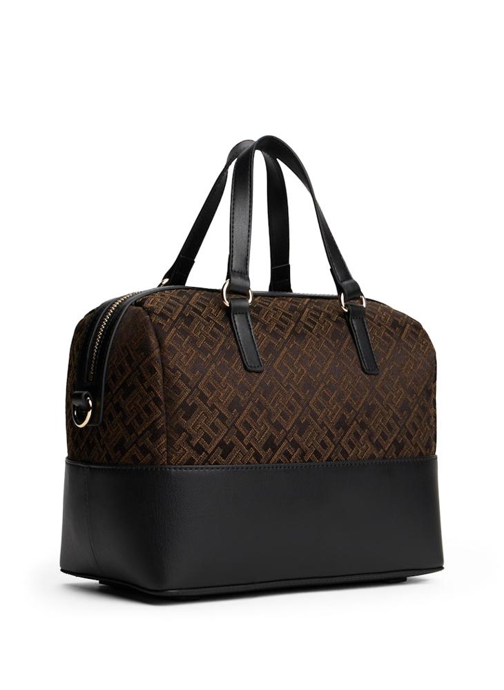 buy-tommy-hilfiger-logo-jacquard-duffle-bag_qe8