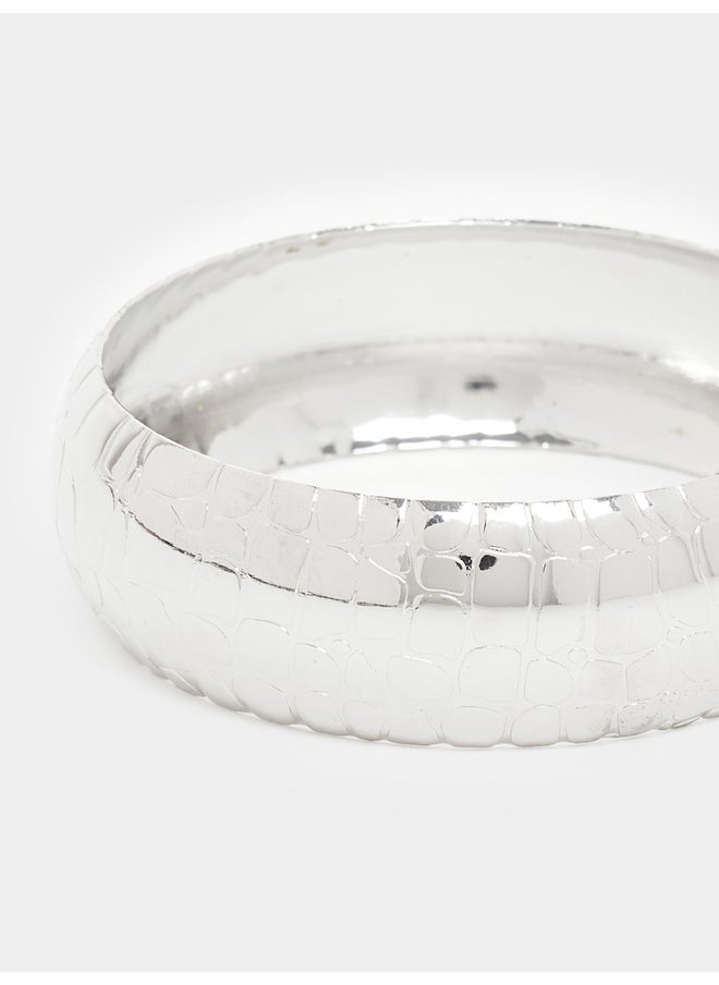 buy-styli-styli-metallic-chunky-bangle_pe5