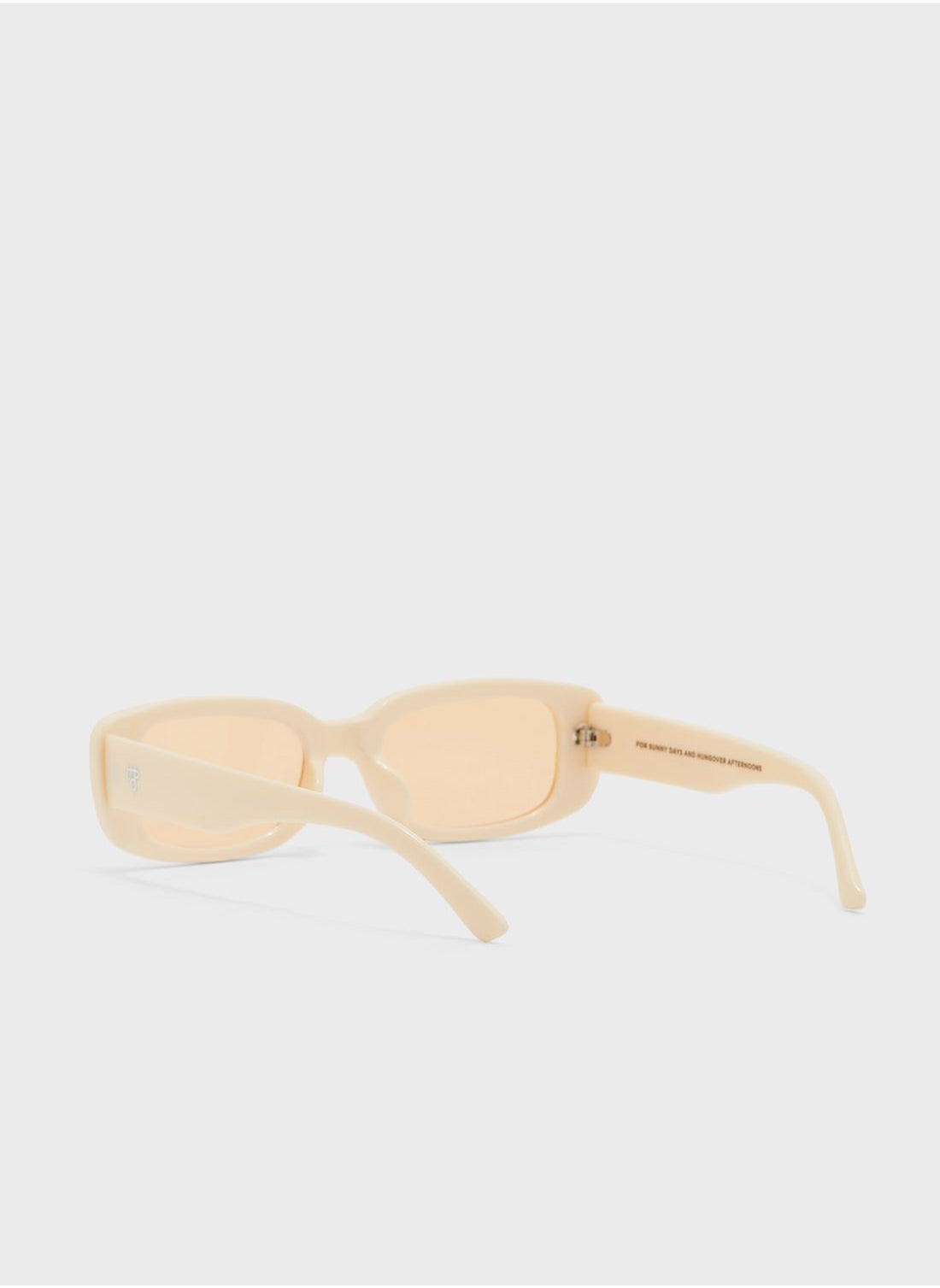 buy-chpo-nicole-sustainable-sunglasses-made-of-100-recycled-materials_ahc