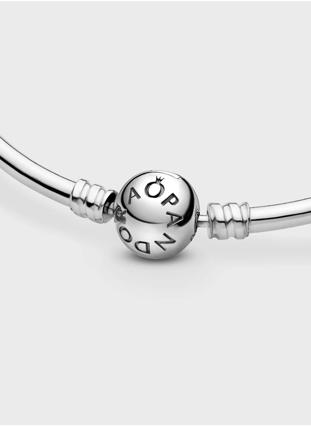 buy-pandora-moments-bangle_ocu
