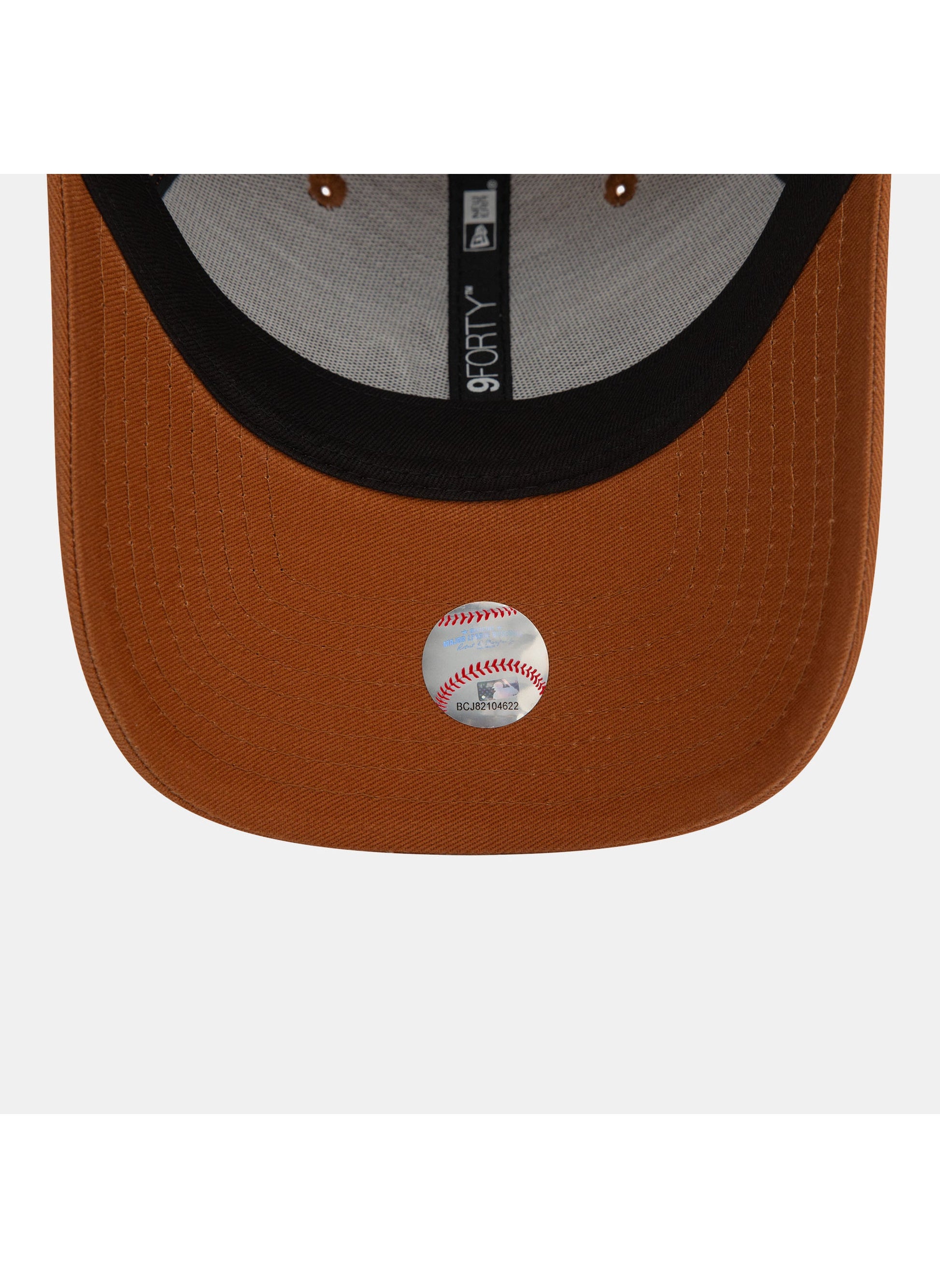 buy-new-era-men-s-mlb-new-york-yankees-league-essential-9forty-cap_h8m