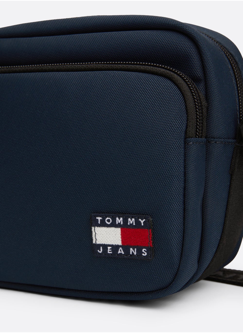 buy-tommy-jeans-essential-repeat-logo-crossover-bag_jpe