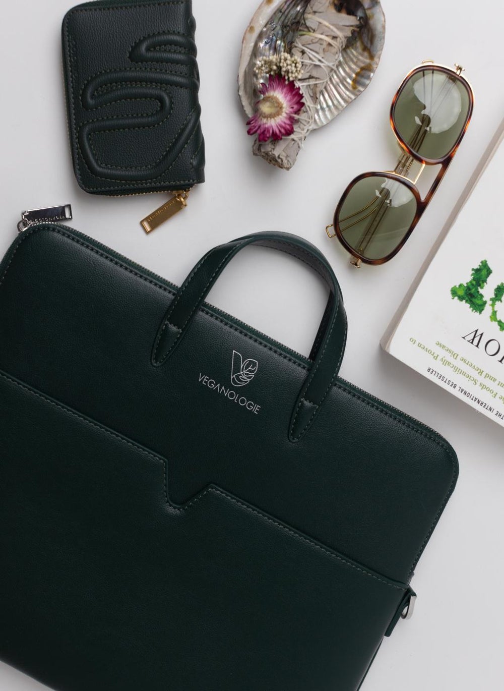 buy-veganologie-saturn-laptop-bag-13-in-veganologie-made-from-4-bamboo-stems_8jx