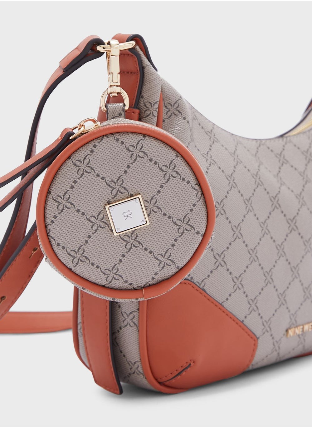 buy-nine-west-brooklyn-crossbody-zip-bag_uon