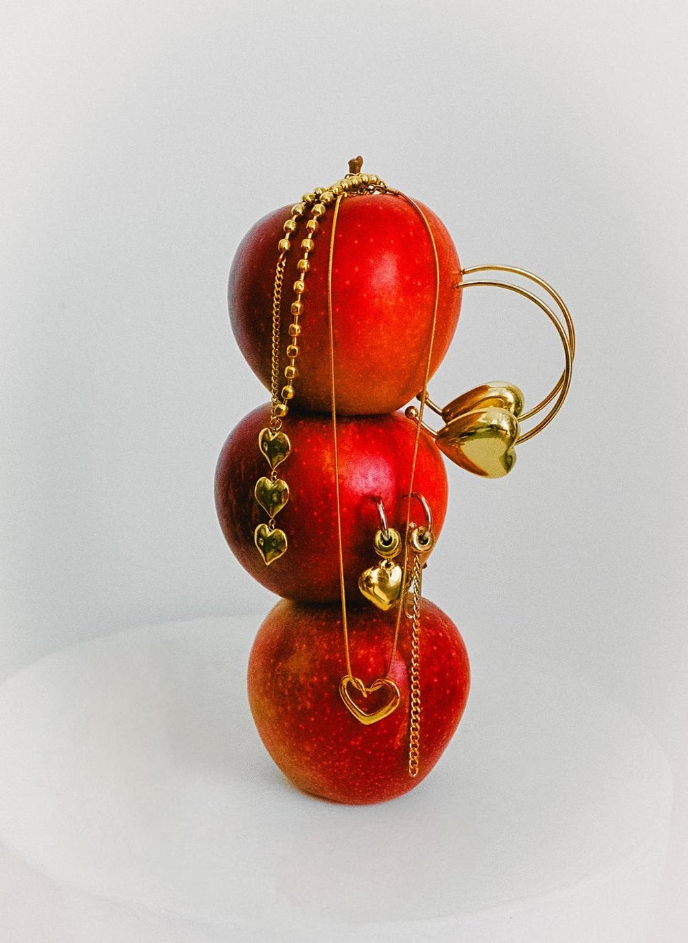 buy-noya-18k-gold-plated-esme-lariat-necklace-for-valentines_e6g