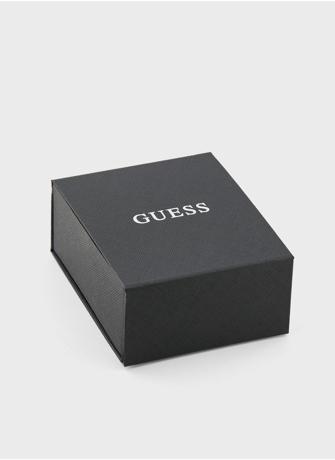 buy-guess-casual-logo-buckle-bracelet_9cy