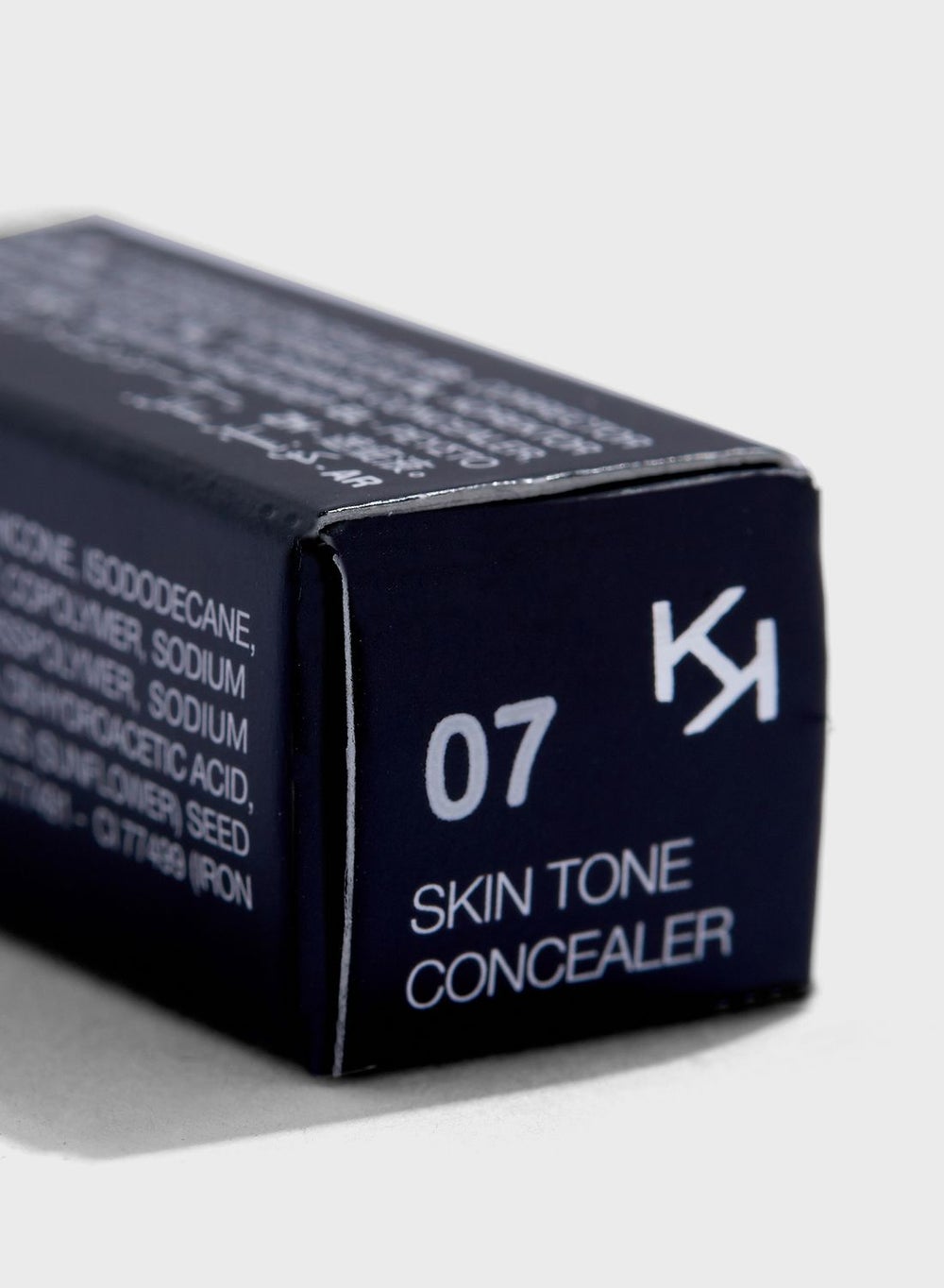 buy-kiko-milano-skin-tone-concealer-07_6x0