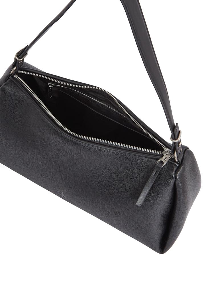 buy-calvin-klein-jeans-shoulder-bag_5bx