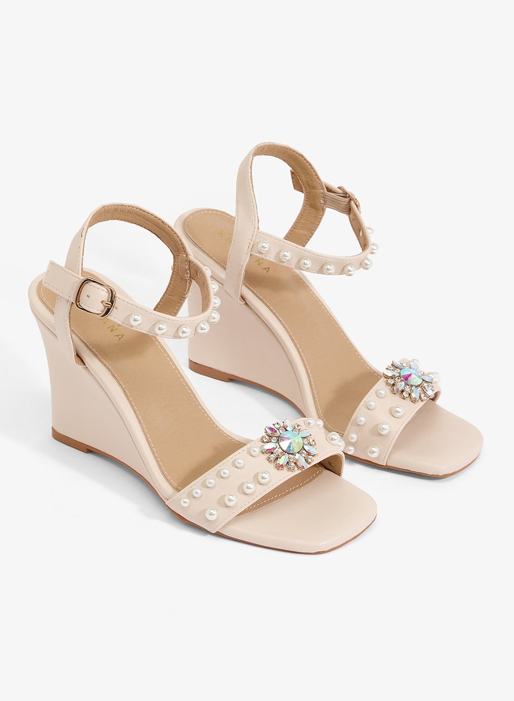 buy-khizana-ivory-wedge-sandal-with-pearl-straps-and-crystal-brooch_4m1