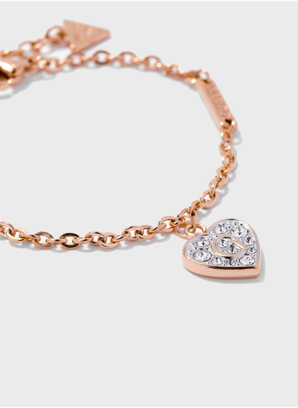 buy-guess-pave-heart-crystals-bracelet_5cq