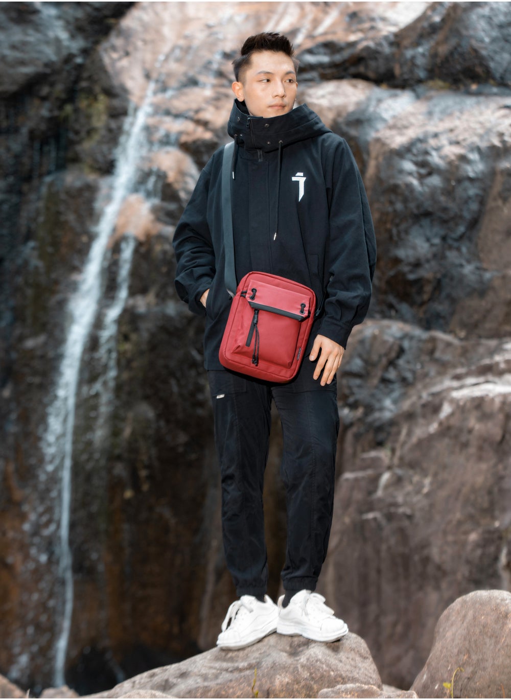 buy-arctic-hunter-premium-unisex-side-bag-11-inch-water-resistant-polyester-anti-theft-sling-bag-for-men-and-women-on-travel-business-office-k00527-red_yj7