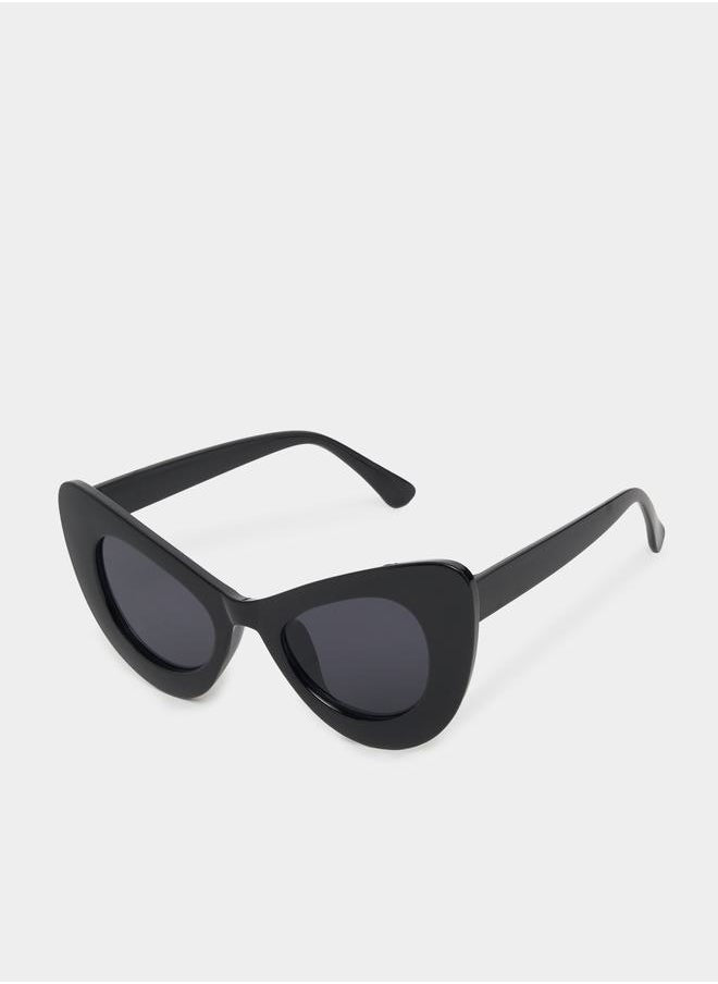 buy-styli-oversized-full-rim-cat-eye-sunglasses_1ey