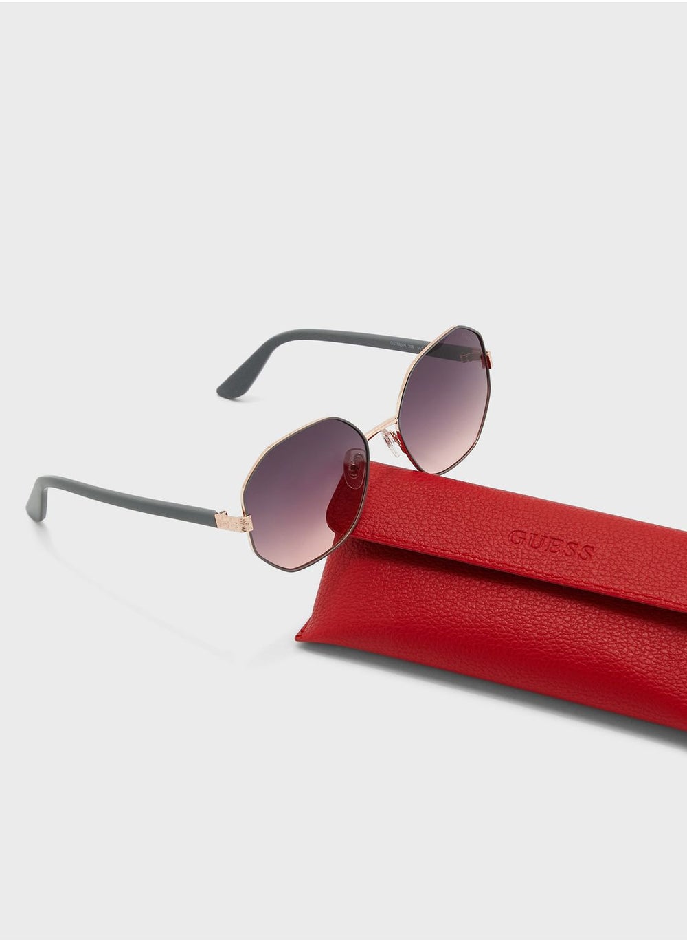 buy-guess-metal-shaped-sunglasses_el5