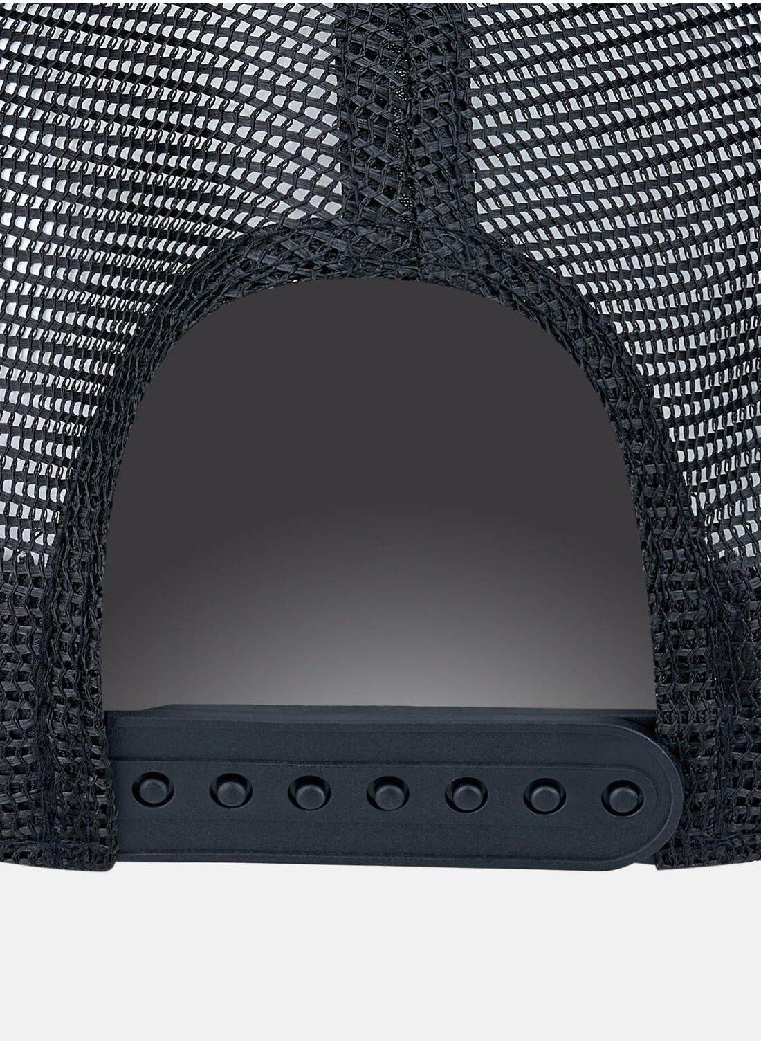 buy-new-era-men-s-foil-logo-la-lakers-trucker-cap_52p