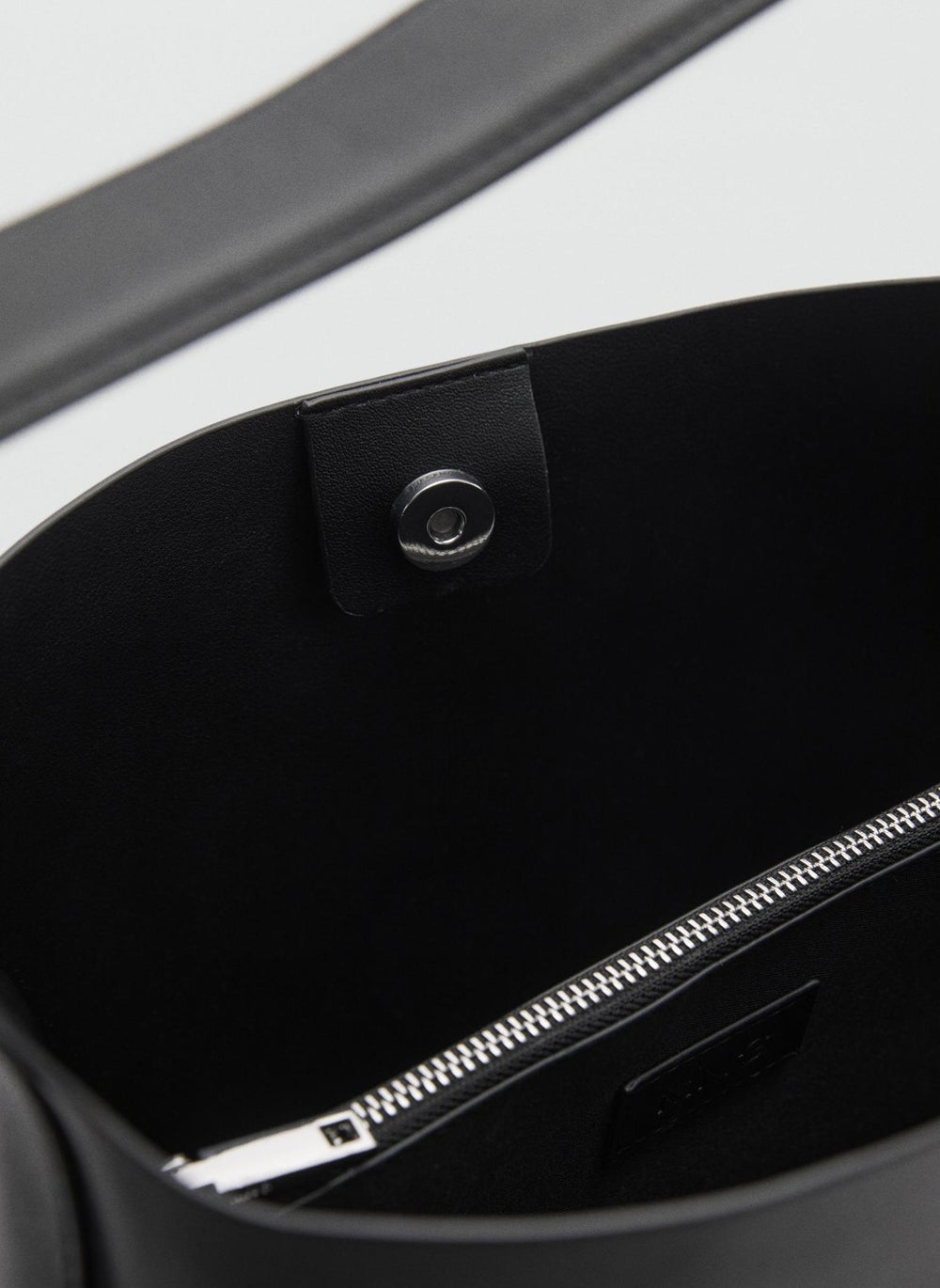 buy-mango-g-winnie-zip-through-tote_w5p