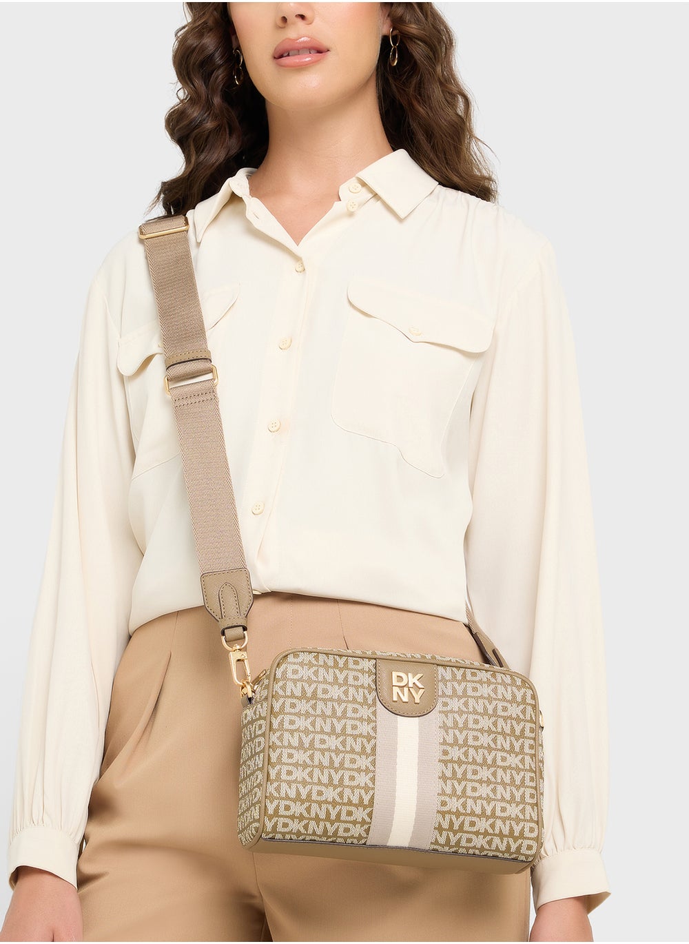 buy-dkny-carol-zip-through-crossbody_tw4