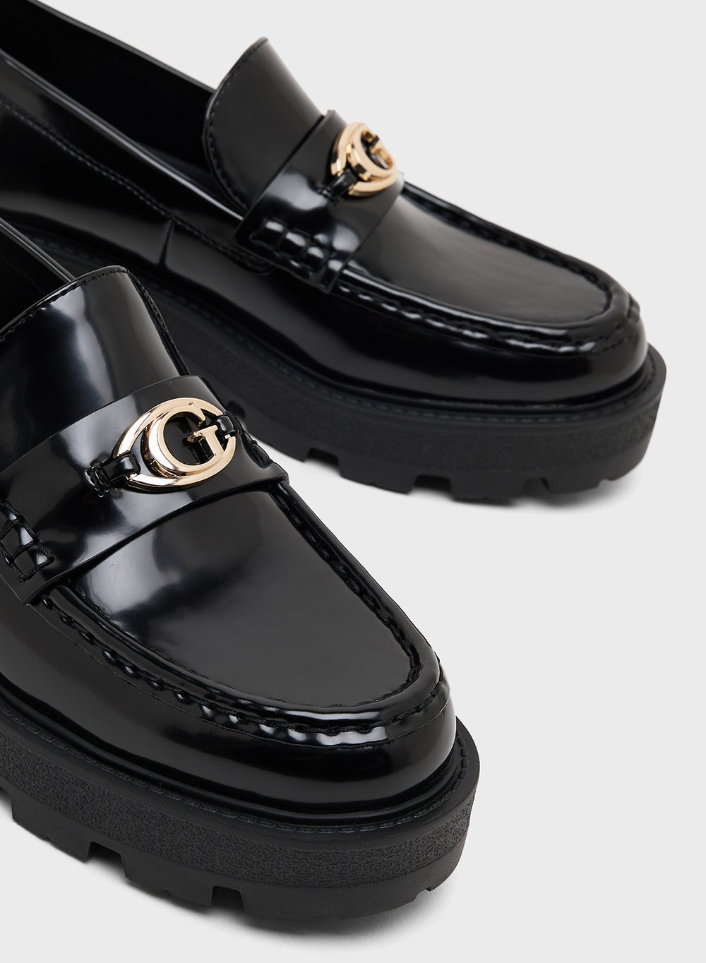 buy-guess-close-toe-moccasin_ndv