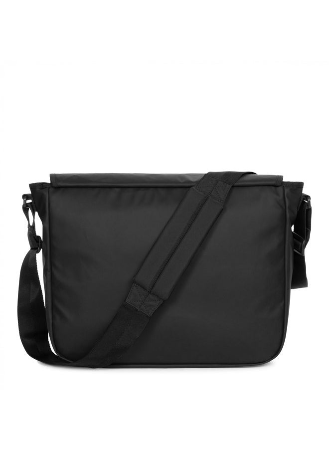 buy-eastpak-delegate-tarp-messenger-bag-black_6ck