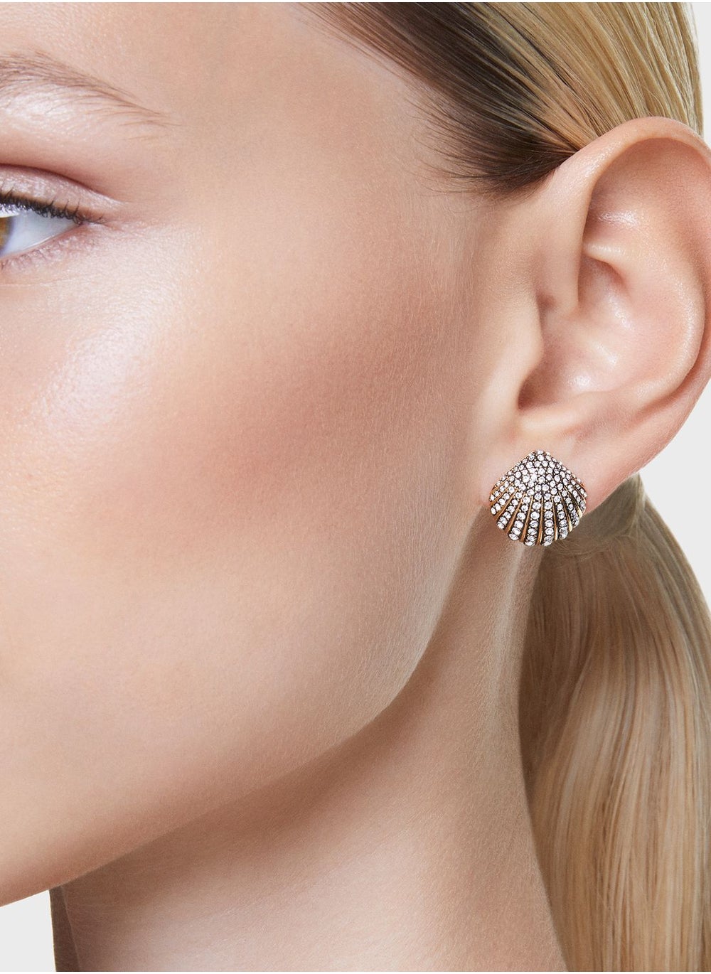 buy-swarovski-idyllia-stud-earrings_rdf