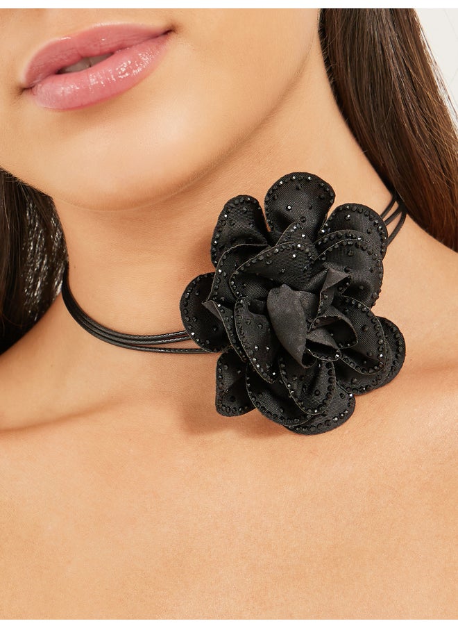 buy-styli-styli-flower-pendant-necklace_31j