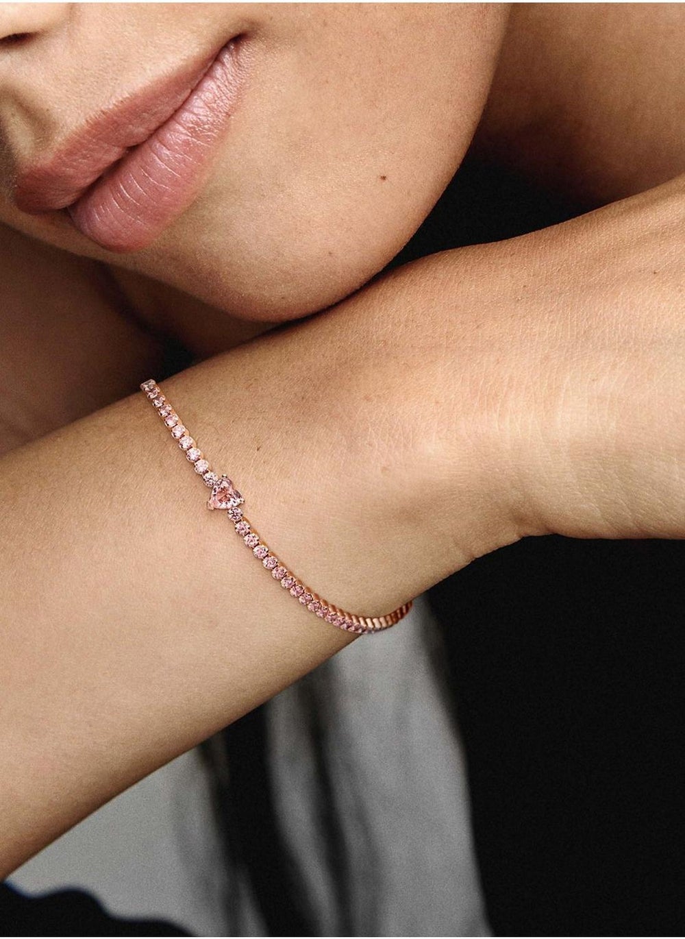 buy-pandora-sparkling-heart-tennis-bracelet_ape